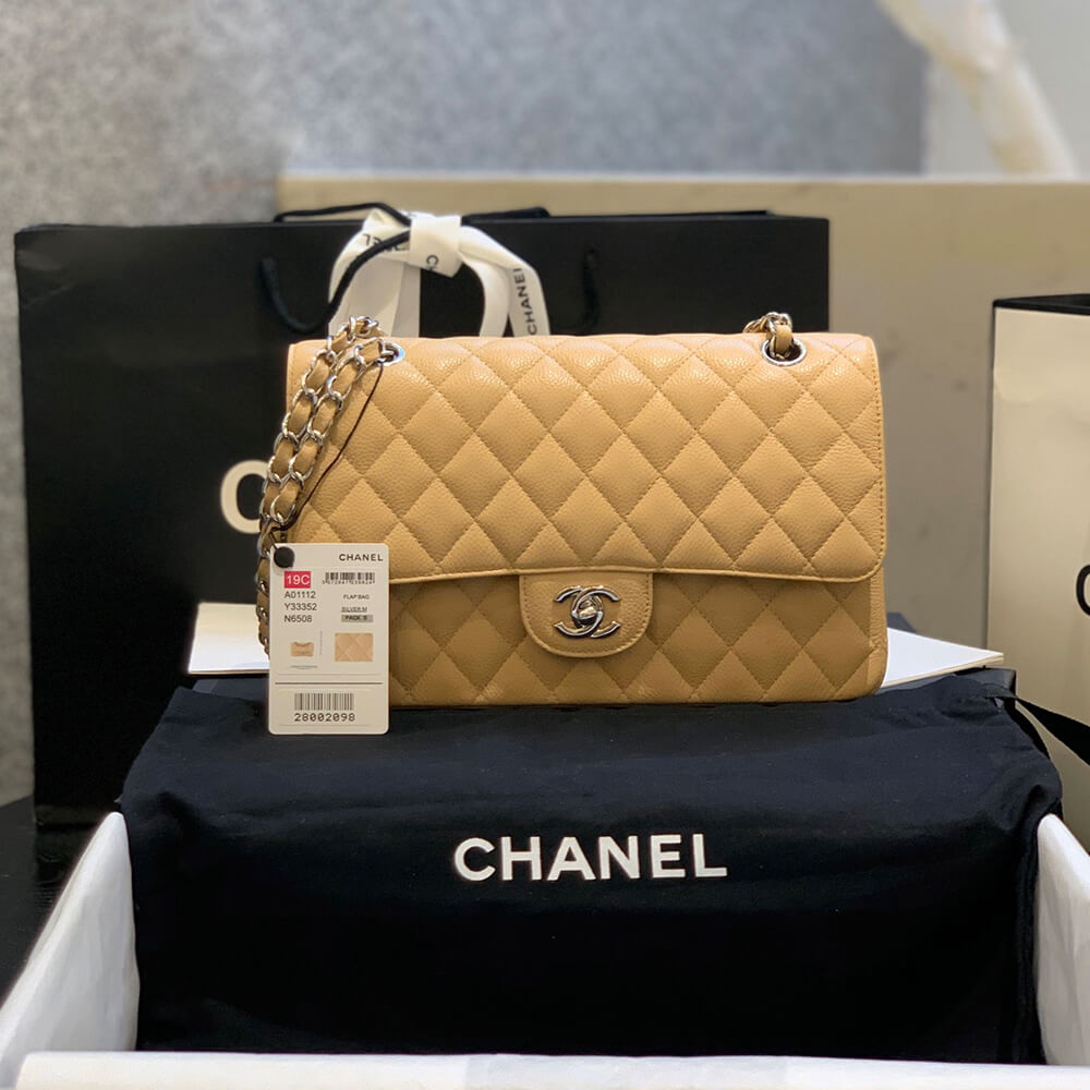 Ch*el classic flap medium