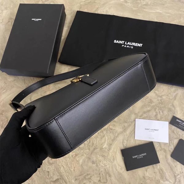 YSL LE 5 A 7 HOBO BAG IN SMOOTH LEATHER