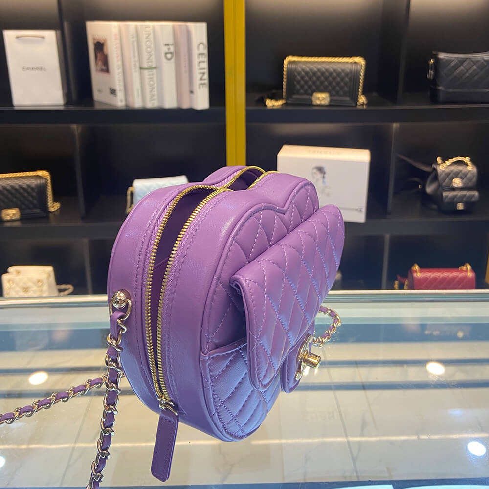 Ch*el 22s heart bag