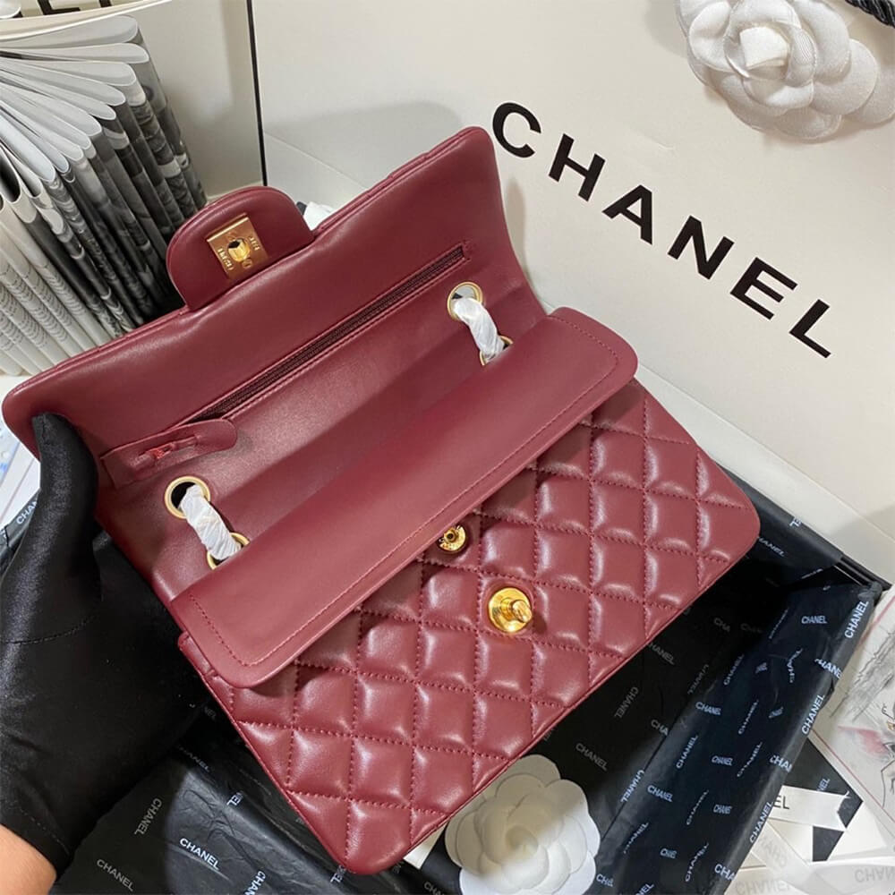 Ch*el classic small flap