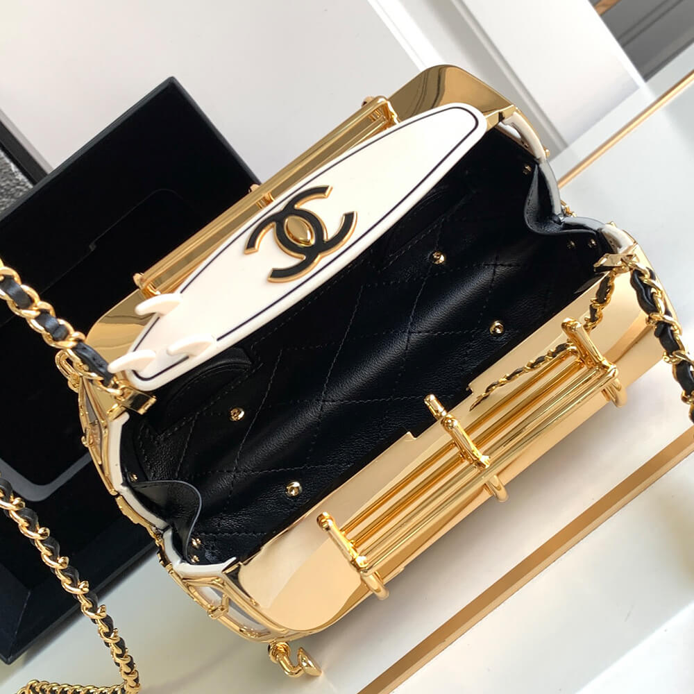Ch*el mini van minaudiere(low stock)